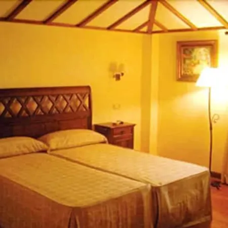 Eslava 4*