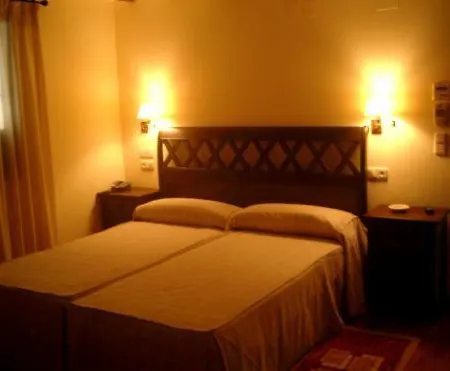 Eslava 4*
